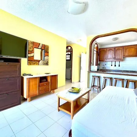 One Bedroom,Pool, Playa Cercana, Free Wifi In Common Areas, Tenerife