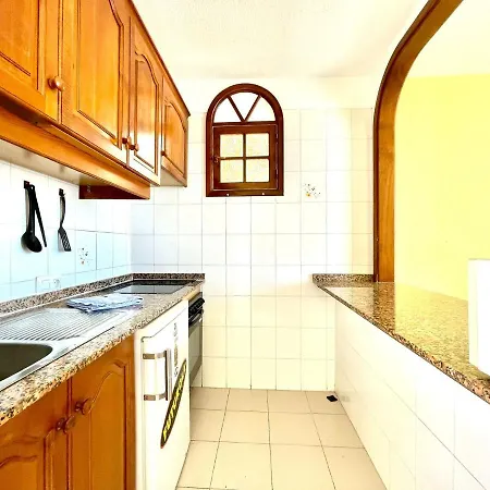 One Bedroom,Pool, Playa Cercana, Free Wifi In Common Areas, Tenerife