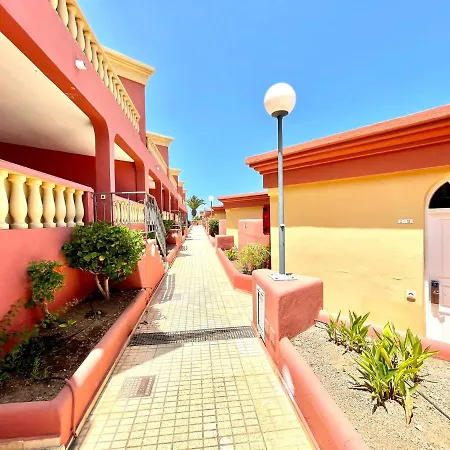 One Bedroom,Pool, Playa Cercana, Free Wifi In Common Areas, Tenerife